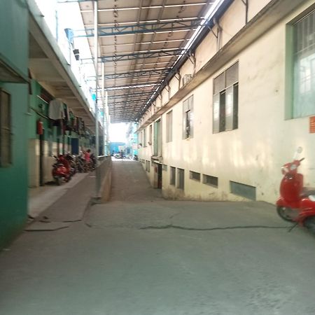 Xom Ben San Cu Xa Hung Loi旅舍 外观 照片